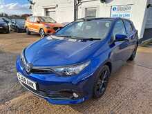 Toyota Auris VVT-h Design - U150671