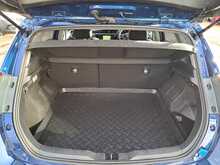 Toyota Auris VVT-h Design - U150671