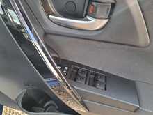 Toyota Auris VVT-h Design - U150671