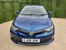 Toyota Auris VVT-h Design - U150671