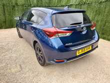 Toyota Auris VVT-h Design - U150671