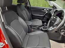 Kia Ceed T-GDi 3 - U150676