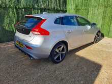 Volvo V40 D2 R-Design - U150697