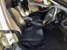 Volvo V40 D2 R-Design - U150697