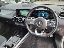 Mercedes-Benz GLA GLA200 AMG Line - U150703