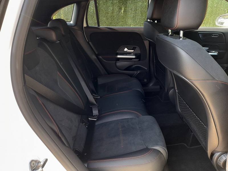 Mercedes-Benz GLA GLA200 AMG Line - U150703
