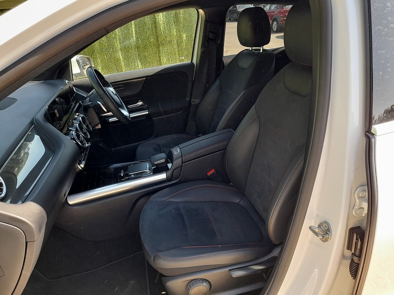 Mercedes-Benz GLA GLA200 AMG Line - U150703