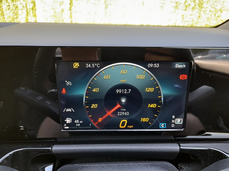 Mercedes-Benz GLA GLA200 AMG Line - U150703