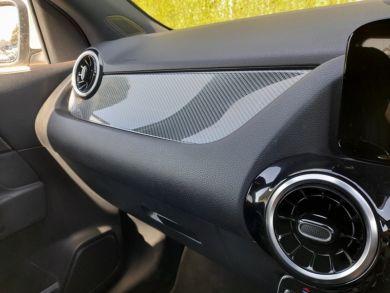 Mercedes-Benz GLA GLA200 AMG Line - U150703