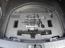 Toyota Corolla VVT-h Design - U150710