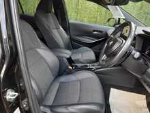 Toyota Corolla VVT-h Design - U150710