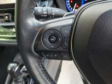 Toyota Corolla VVT-h Design - U150710