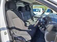 Vauxhall Vivaro Turbo D 2900 Dynamic - U150714