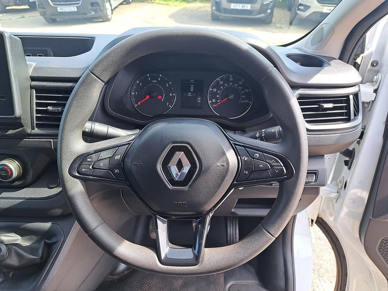 Renault Trafic dCi Blue LL30 Advance - U150717