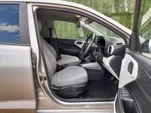 Hyundai i10 Premium - U150732