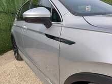 Volkswagen Tiguan TSI R-Line - U150735