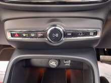 Volvo XC40 h T4 Plus - U150736