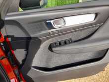 Volvo XC40 h T4 Plus - U150736