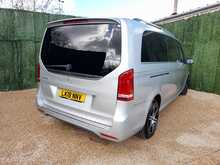 Mercedes-Benz V Class V250d AMG Line - U150739