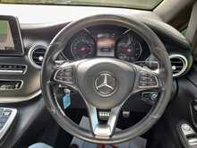 Mercedes-Benz V Class V250d AMG Line - U150739