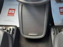 Mercedes-Benz V Class V250d AMG Line - U150739