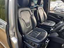 Mercedes-Benz V Class V250d AMG Line - U150739