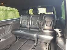 Mercedes-Benz V Class V250d AMG Line - U150739