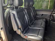 Mercedes-Benz V Class V250d AMG Line - U150739