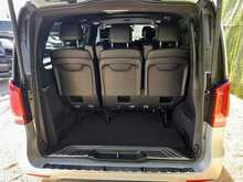 Mercedes-Benz V Class V250d AMG Line - U150739