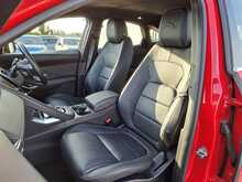 Jaguar E-PACE P300e R-Dynamic SE - U150753