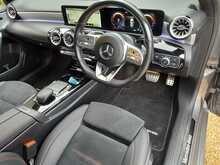 Mercedes-Benz A Class A250e AMG Line - U150757