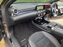 Mercedes-Benz A Class A250e AMG Line - U150757