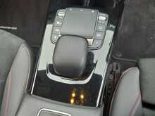 Mercedes-Benz A Class A250e AMG Line - U150757