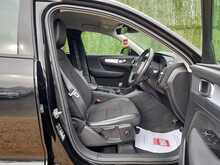 Volvo XC60 B5 MHEV Momentum - U150758