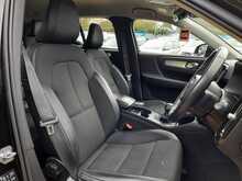 Volvo XC60 B5 MHEV Momentum - U150758