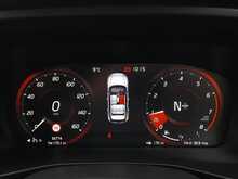 Volvo XC60 B5 MHEV Momentum - U150758