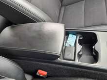 Volvo XC60 B5 MHEV Momentum - U150758