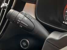 Volvo XC60 B5 MHEV Momentum - U150758