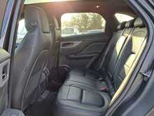 Jaguar F-PACE P250i Chequered Flag - U150760