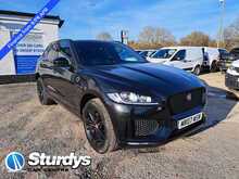 Jaguar F-PACE P250i Chequered Flag - U150760