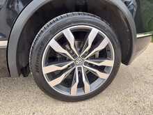 Volkswagen Tiguan TDI R-Line - U150781