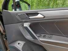 Volkswagen Tiguan TSI R-Line Tech - U150783