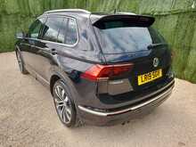 Volkswagen Tiguan TSI R-Line Tech - U150783