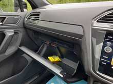 Volkswagen Tiguan TSI R-Line Tech - U150783