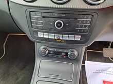 Mercedes-Benz B Class B200d Sport - U150790