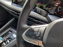 Volkswagen Golf TDI Life - U150800