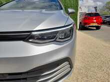 Volkswagen Golf TDI Life - U150800