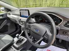 Ford Focus T EcoBoost Titanium X - U150806