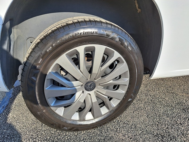 Peugeot Partner BlueHDi 1000 Asphalt - U150826