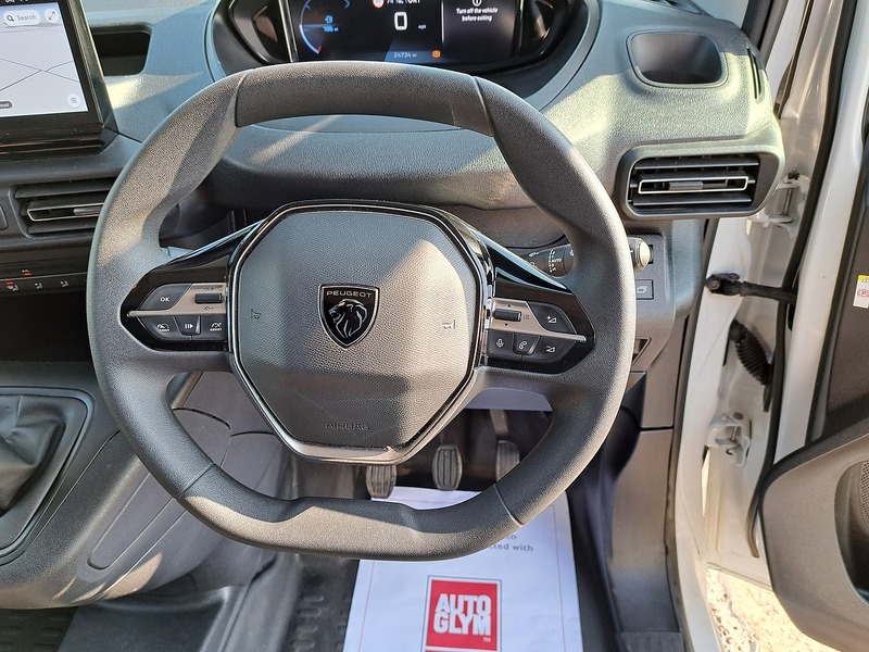 Peugeot Partner BlueHDi 1000 Asphalt - U150826